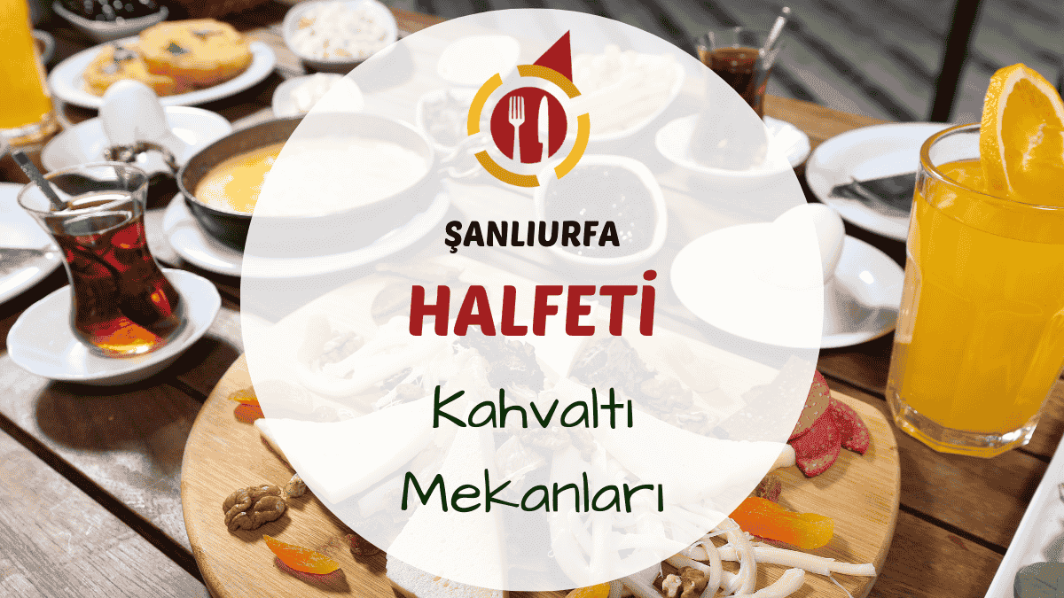 Halfeti Fırat kıyısında taş yapılar arasında serpme kahvaltı sunulan bir restoran manzarası